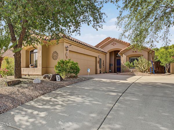4718 N GREENVIEW Circle W, Litchfield Park, AZ 85340