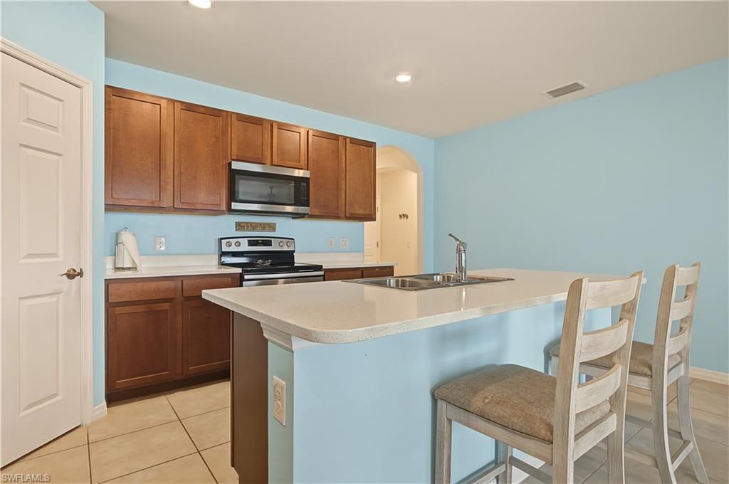 3190 Estancia Ln, Cape Coral, FL 33909 Photo
