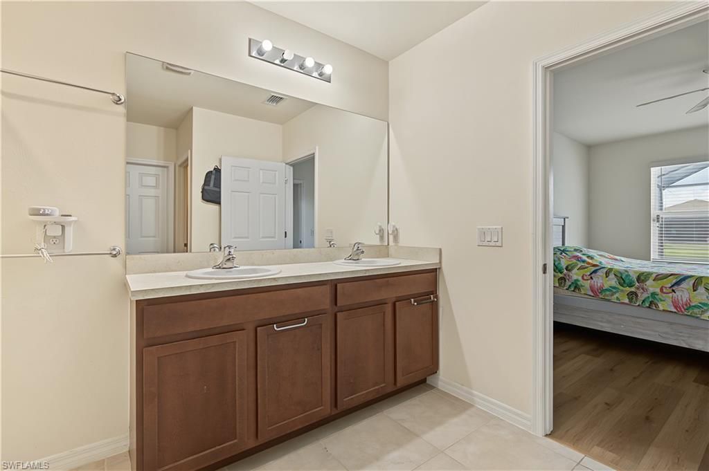 3190 Estancia Ln, Cape Coral, FL 33909 Photo