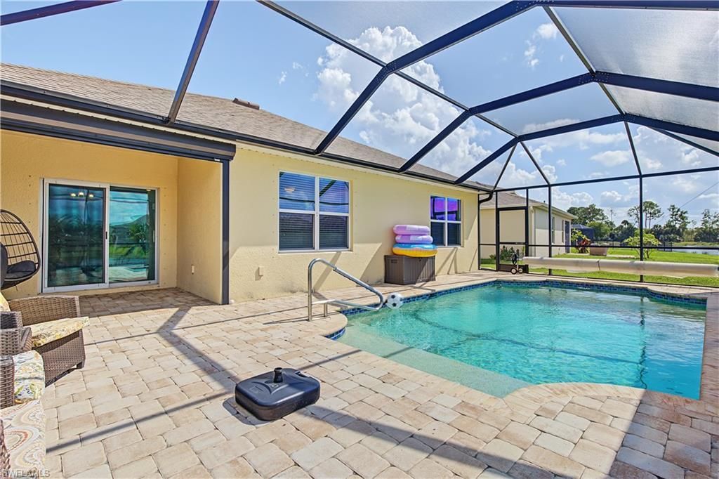 3190 Estancia Ln, Cape Coral, FL 33909 Photo
