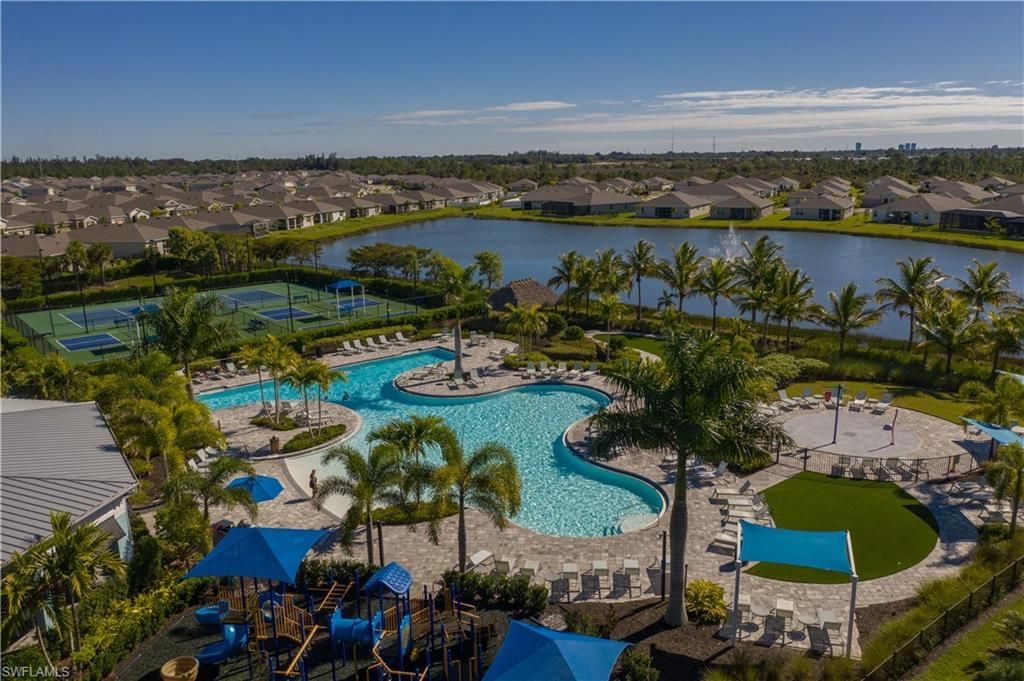 3190 Estancia Ln, Cape Coral, FL 33909 Photo