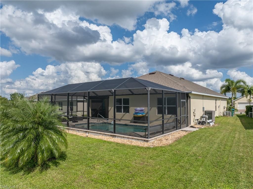 3190 Estancia Ln, Cape Coral, FL 33909 Photo