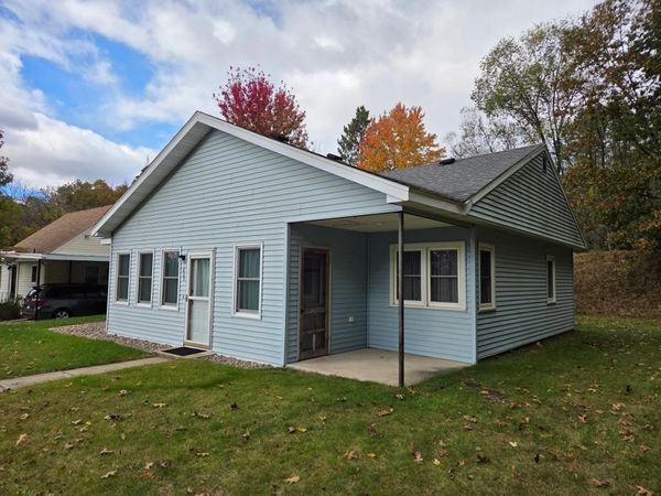 805 E Pine Street , Rushford, MN 55971