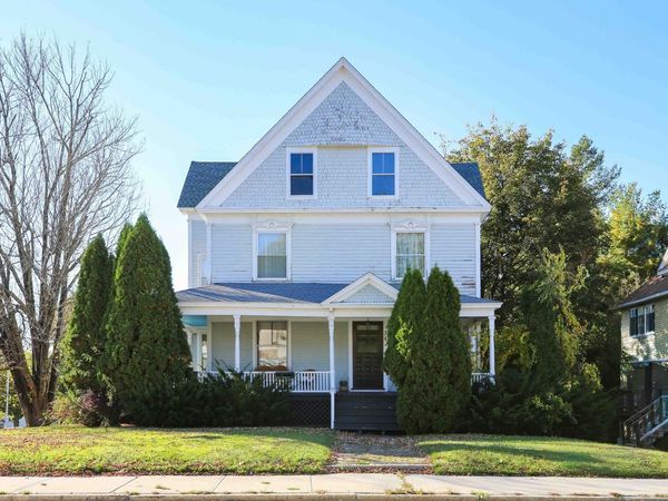 38 Burncoat St, Worcester, MA 01605