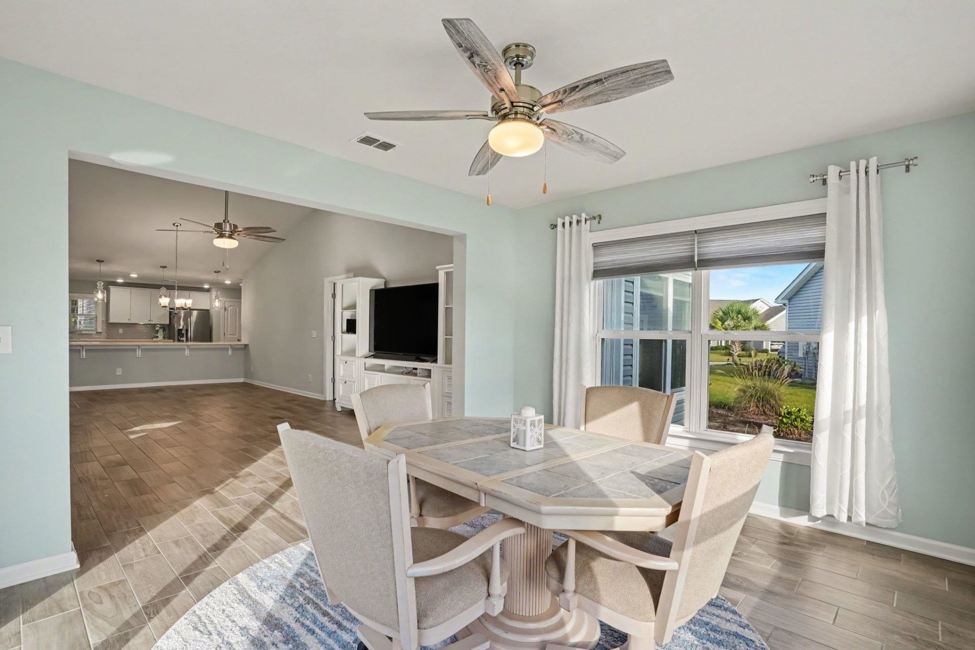205 Angel Wing Dr. Photo 18