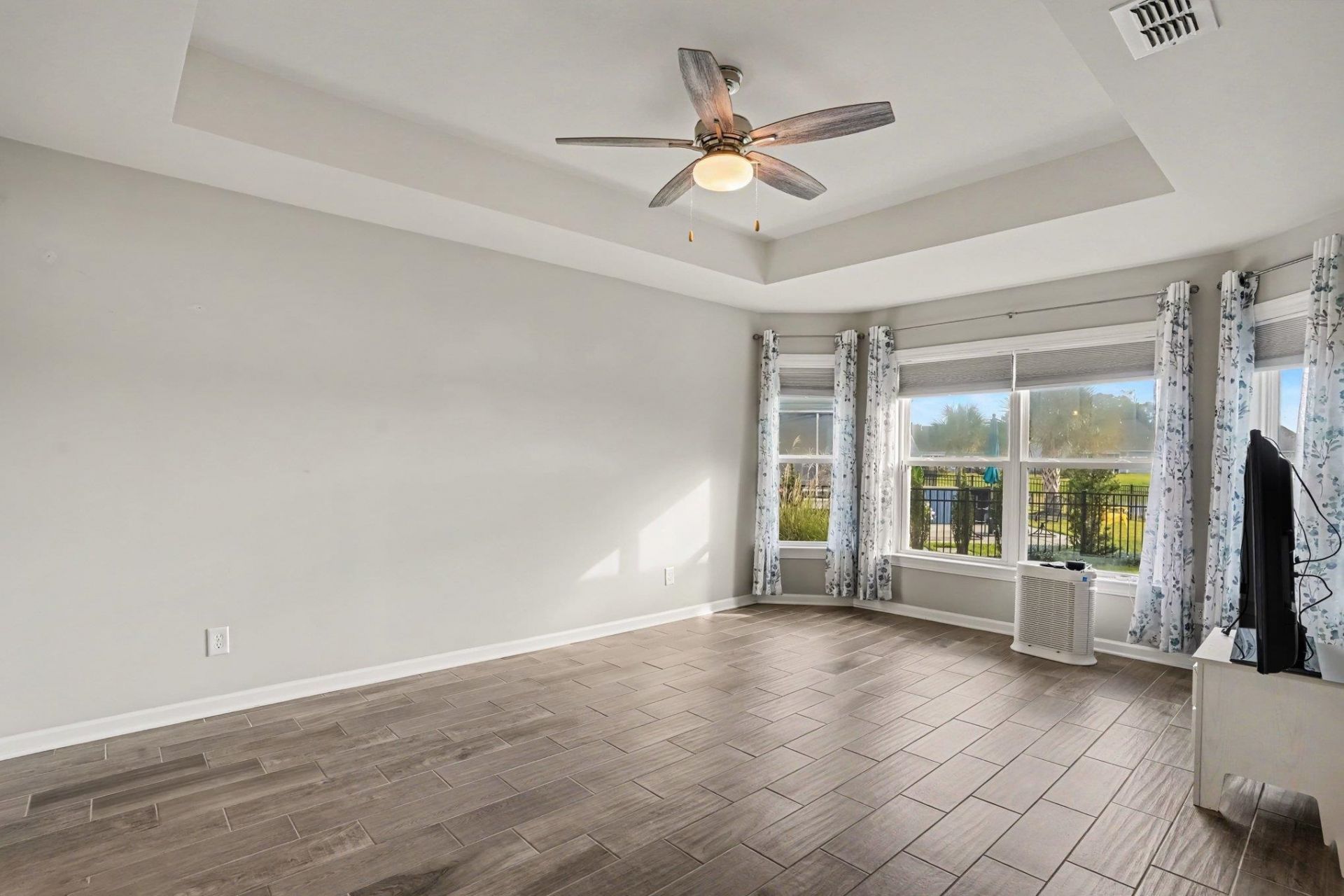 205 Angel Wing Dr. Photo 19