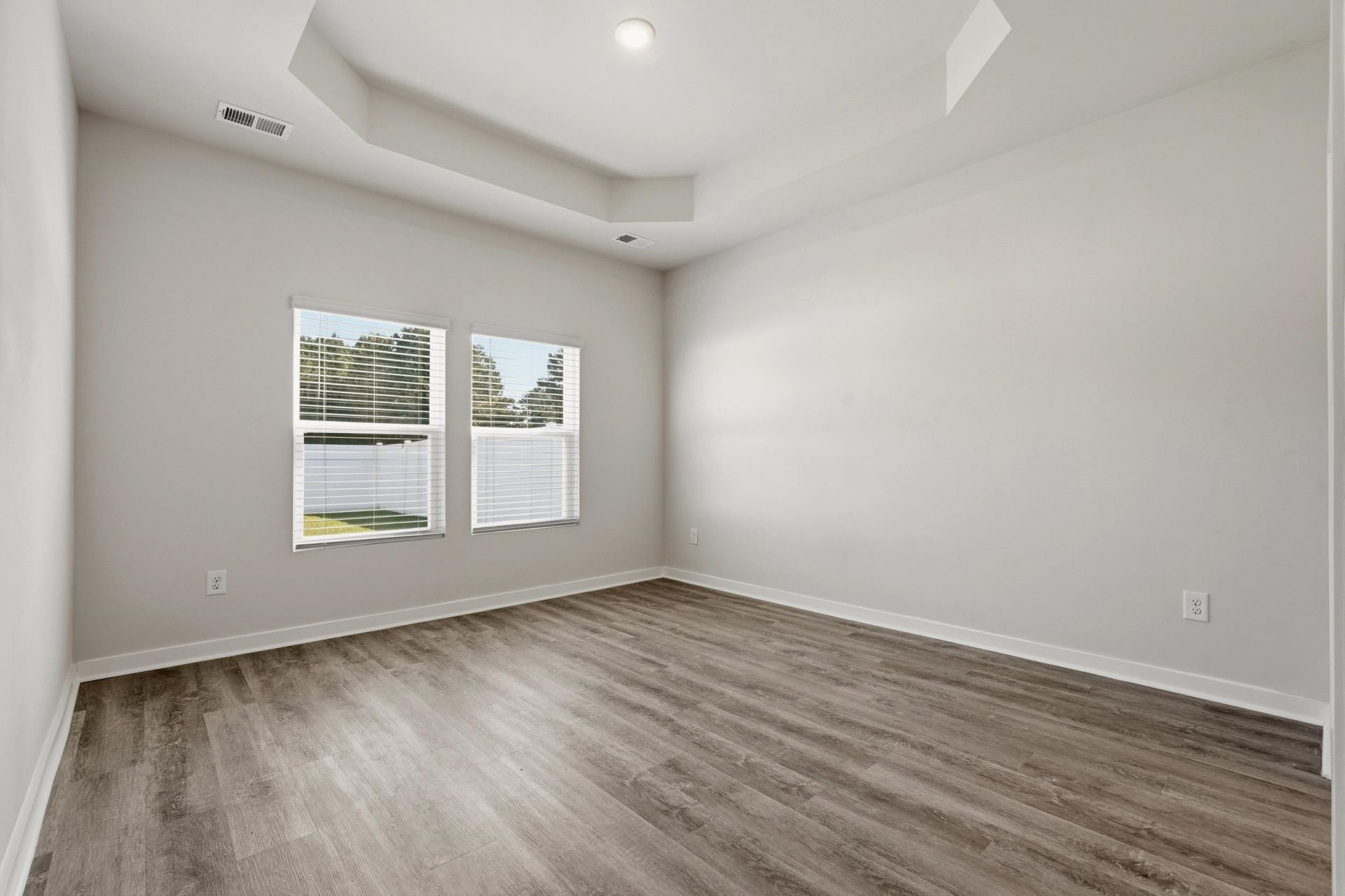 231 Autumn Olive Place  Photo 14