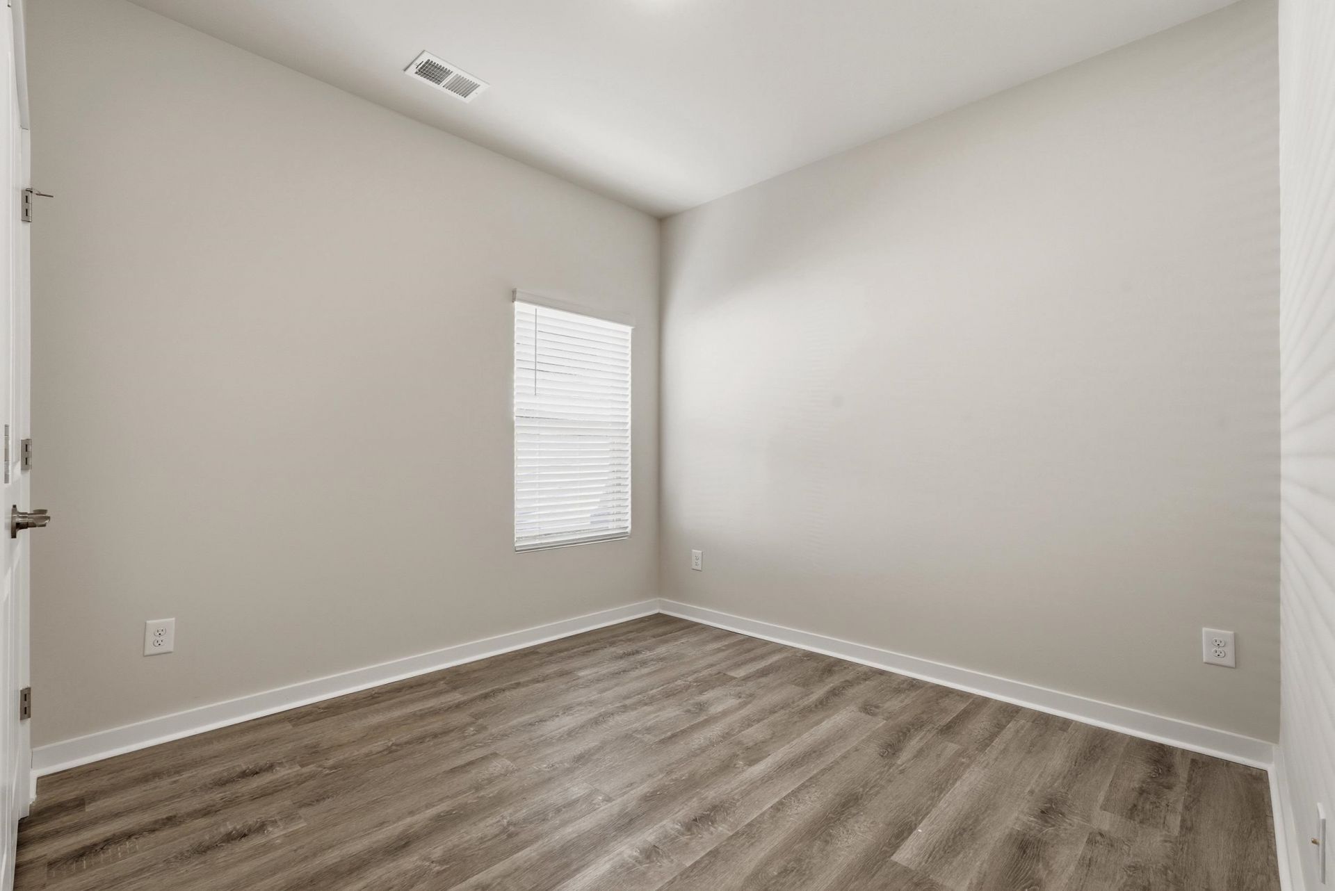231 Autumn Olive Place  Photo 22
