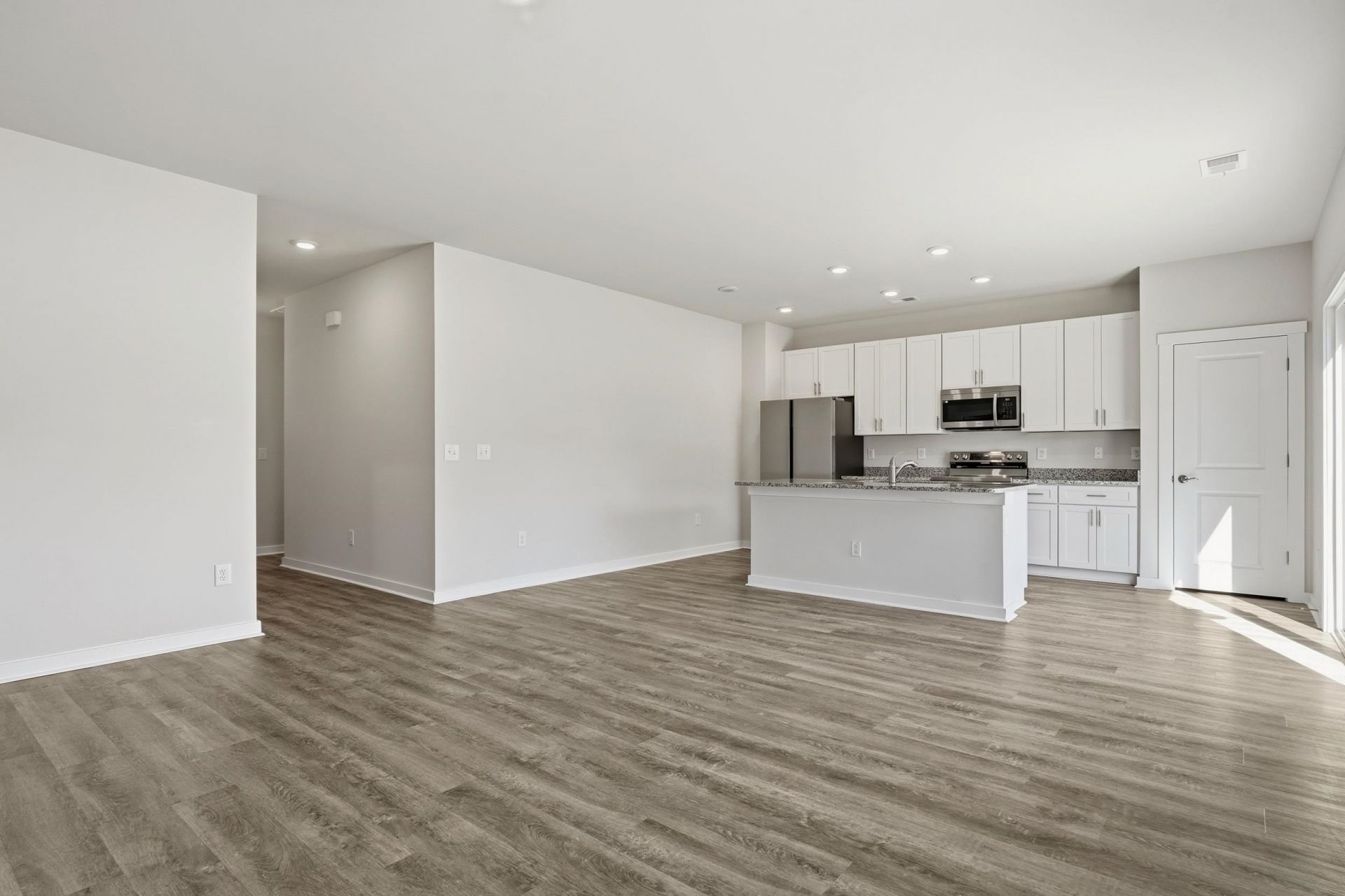 231 Autumn Olive Place  Photo 7