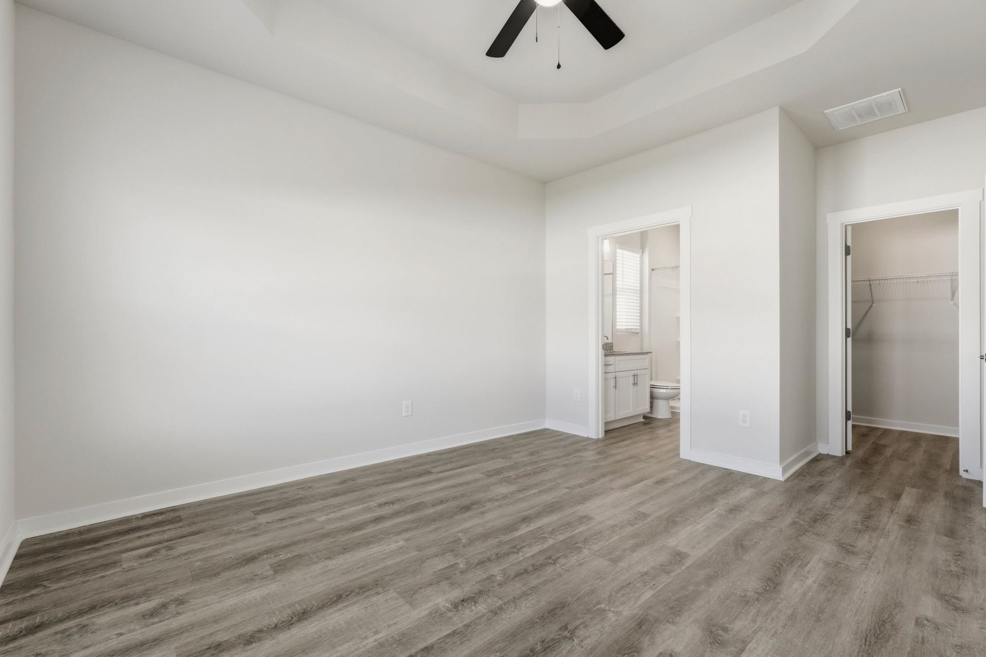 216 Autumn Olive Place  Photo 15