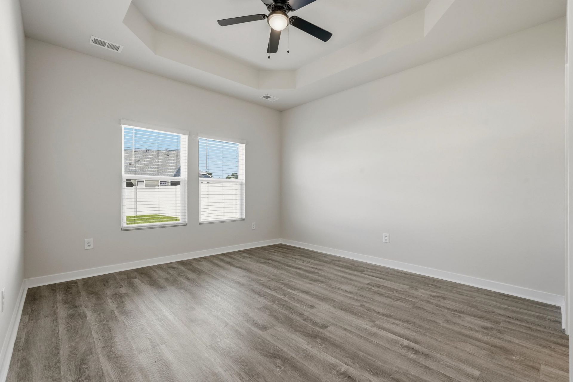 216 Autumn Olive Place  Photo 16