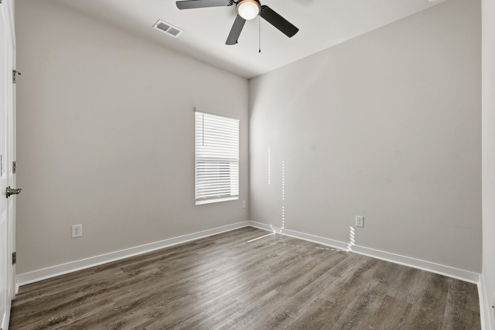 216 Autumn Olive Place  Photo 23