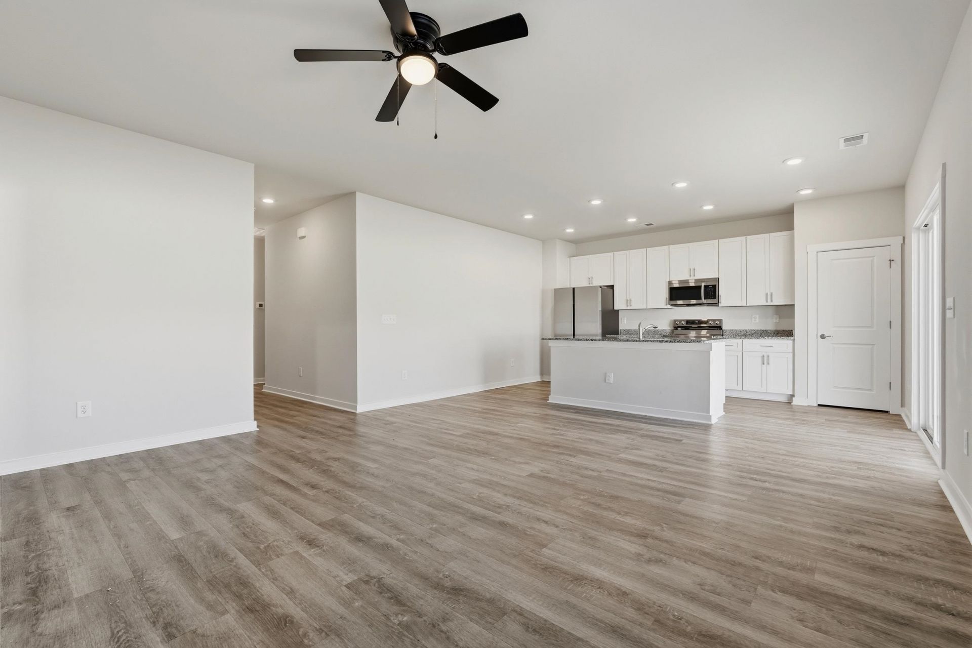 216 Autumn Olive Place  Photo 8