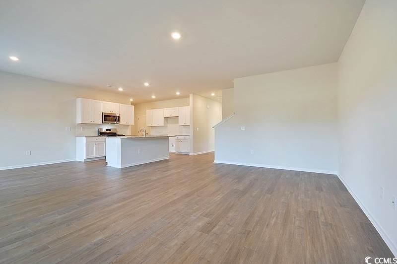 195 Marsh Deer Place  Photo 6