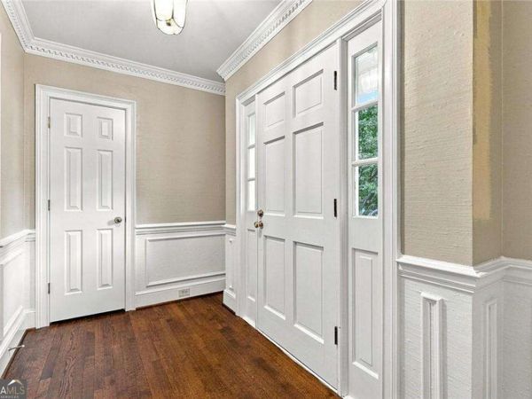 1883 Bedfordshire Court, Decatur, GA 30033