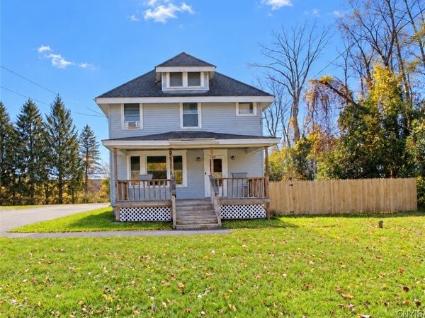 5690 Caughdenoy Road , Clay, NY 13041