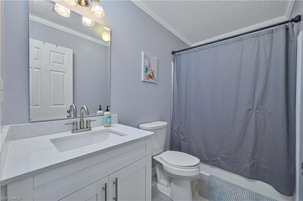 11390 Azalea Ln, Fort Myers Beach, FL 33931 Photo