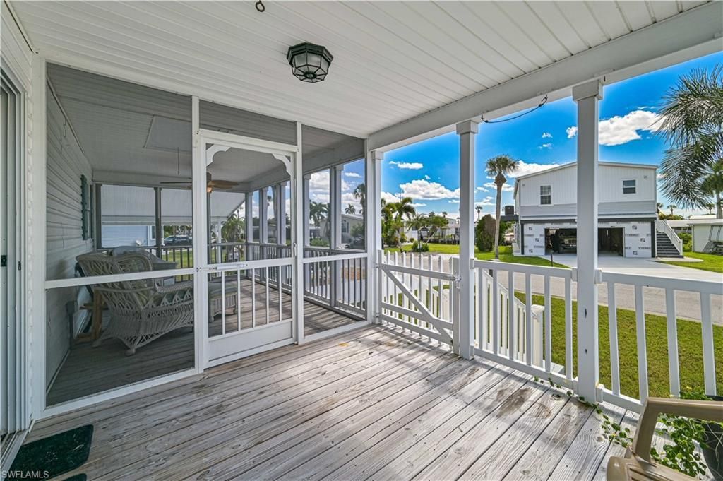 11390 Azalea Ln, Fort Myers Beach, FL 33931 Photo