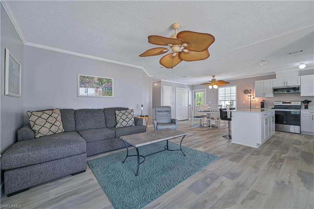 11390 Azalea Ln, Fort Myers Beach, FL 33931 Photo