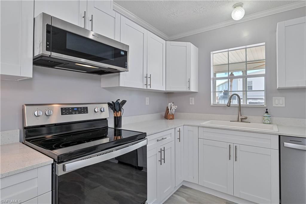 11390 Azalea Ln, Fort Myers Beach, FL 33931 Photo