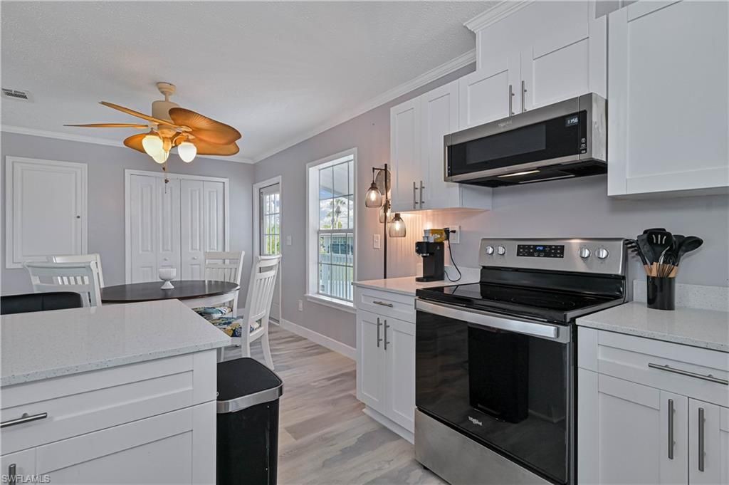 11390 Azalea Ln, Fort Myers Beach, FL 33931 Photo
