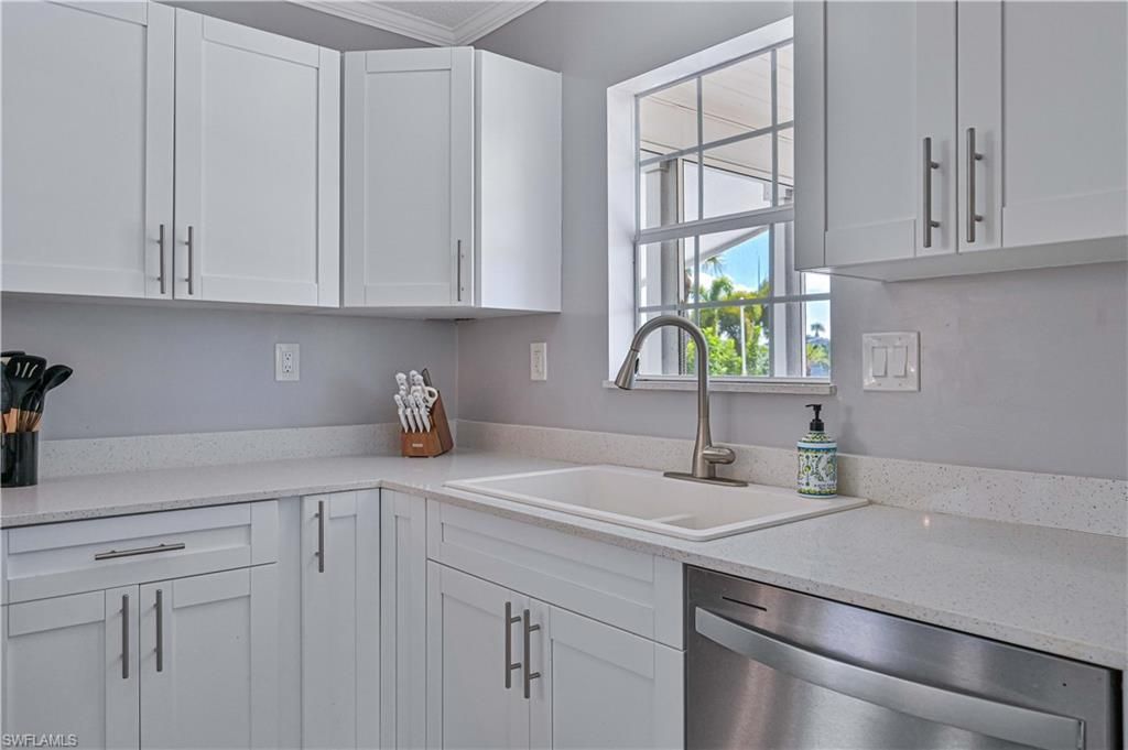 11390 Azalea Ln, Fort Myers Beach, FL 33931 Photo