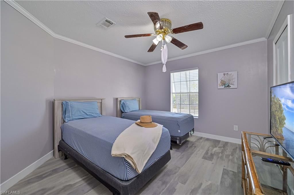 11390 Azalea Ln, Fort Myers Beach, FL 33931 Photo