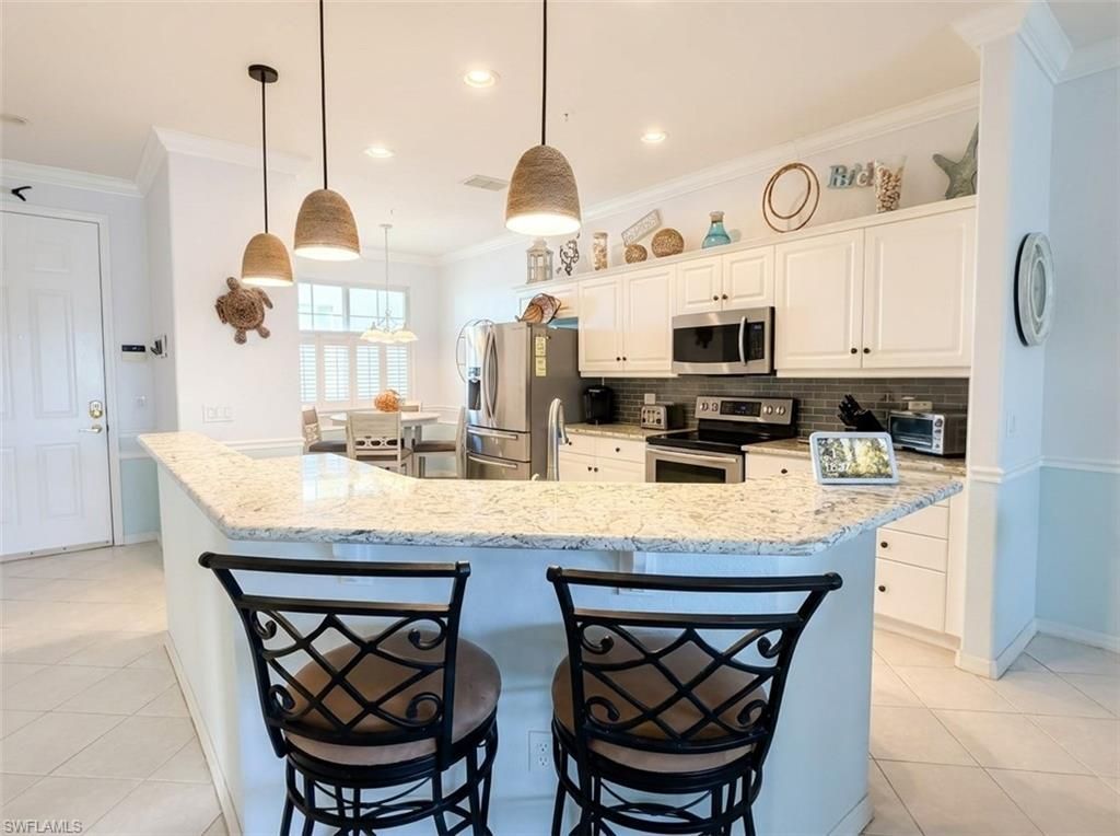 20061 Sanibel View Cir, Unit 103, Fort Myers, FL 33908 Photo