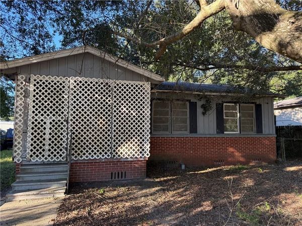 164 4th Avenue, Chickasaw, AL 36611