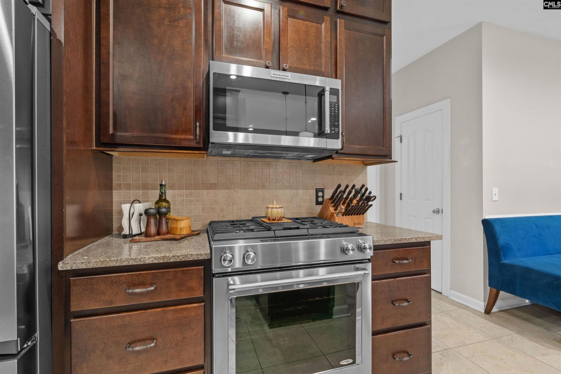 421 Annondale Road  Photo 15