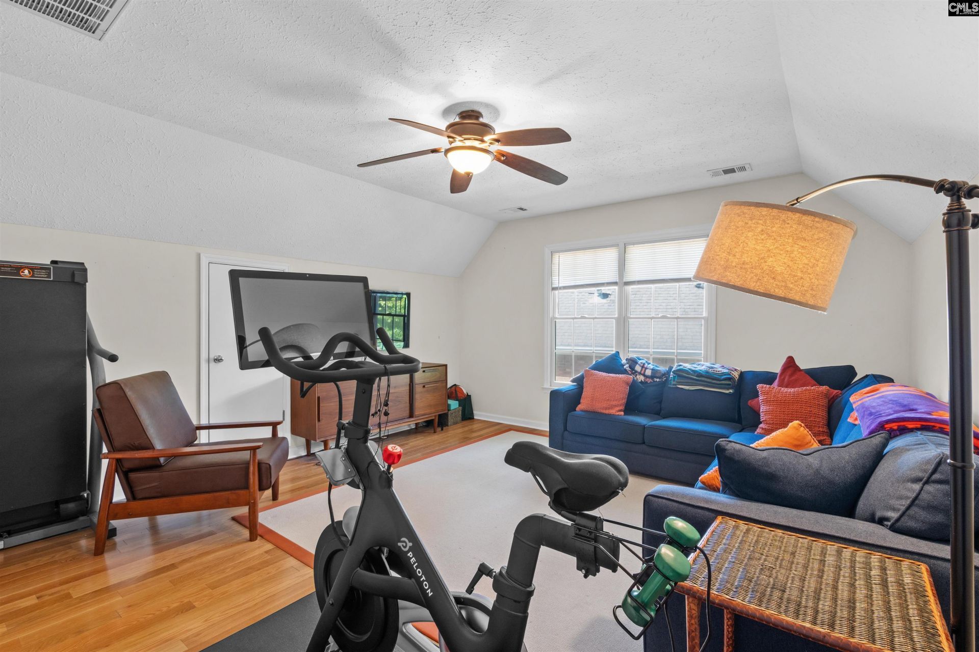 421 Annondale Road  Photo 37