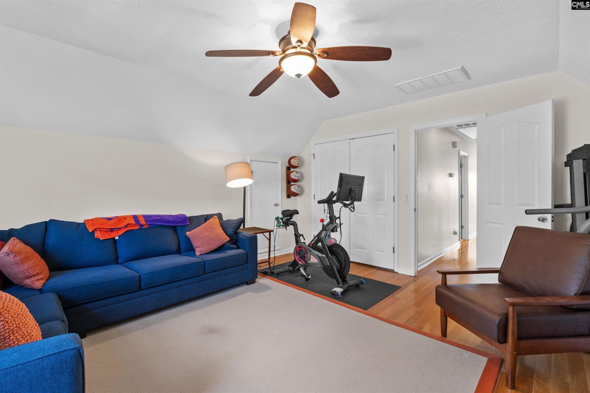 421 Annondale Road  Photo 38