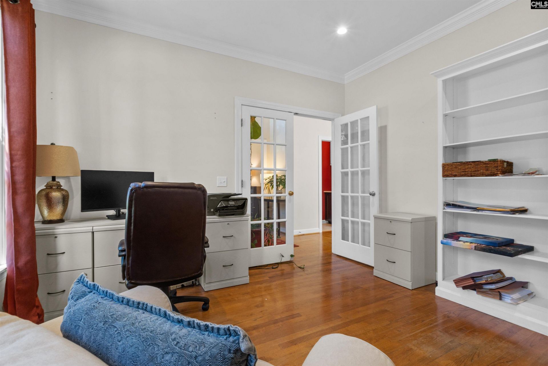421 Annondale Road  Photo 9