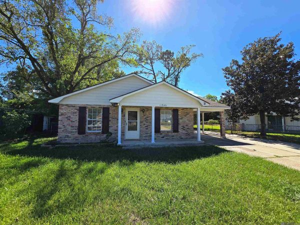11546 Auburn Dr, Baton Rouge, LA 70816