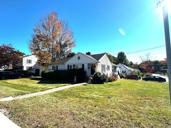132 Maple Street, Framingham, MA 01702