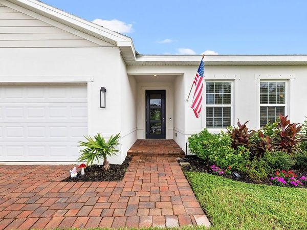 6093 Sequoia Circle, Vero Beach, FL 32967
