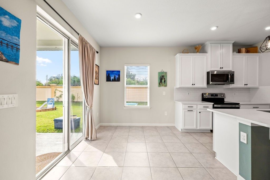 6093 Sequoia Circle, Vero Beach, FL 32967 Photo