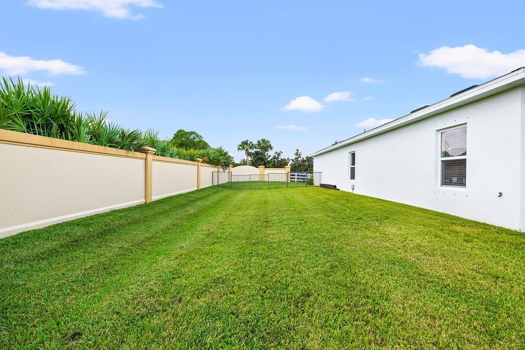 6093 Sequoia Circle, Vero Beach, FL 32967 Photo