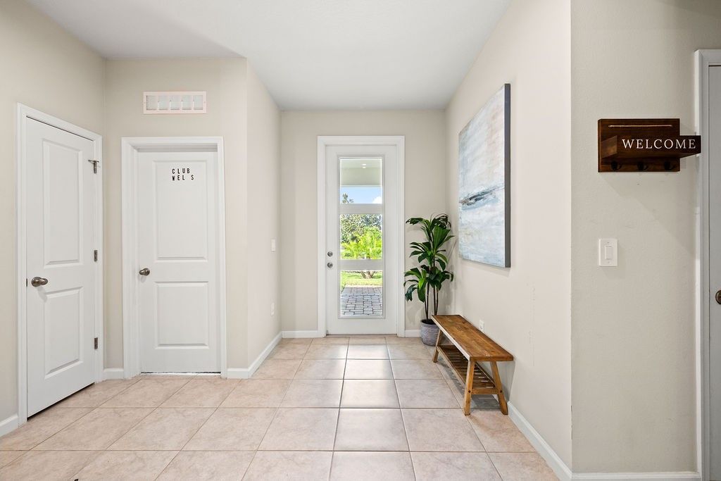 6093 Sequoia Circle, Vero Beach, FL 32967 Photo
