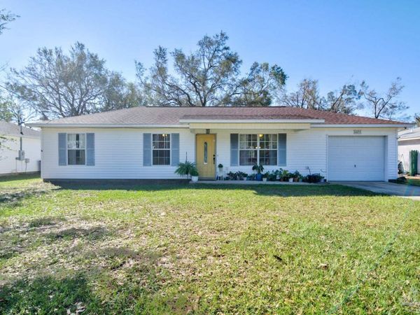 6431 Appaloosa Ave, Milton, FL 32570