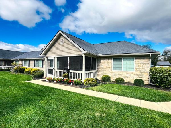 245 Wildwood Court , Heath, OH 43056