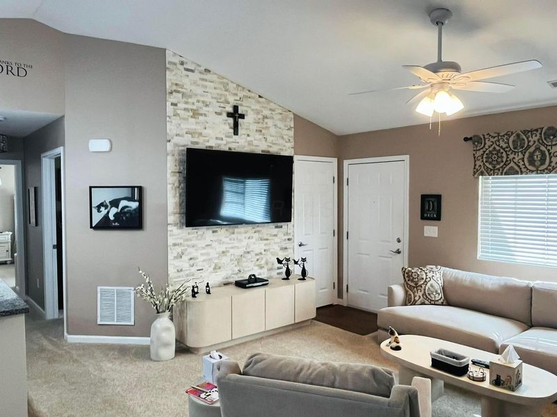 245 Wildwood Court, Heath, OH 43056 Photo 7