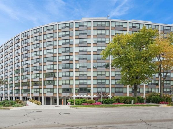 1630 Sheridan Road , Unit 10-J, Wilmette, IL 60091