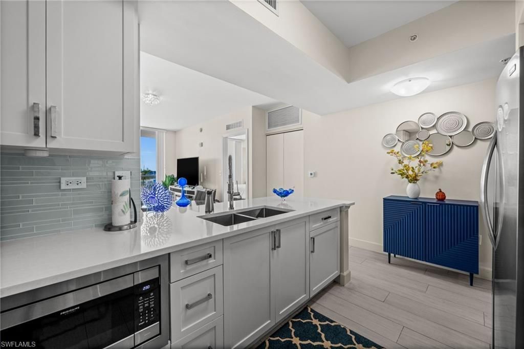 3000 Oasis Grand Blvd , Unit 506, Fort Myers, FL 33916 Photo