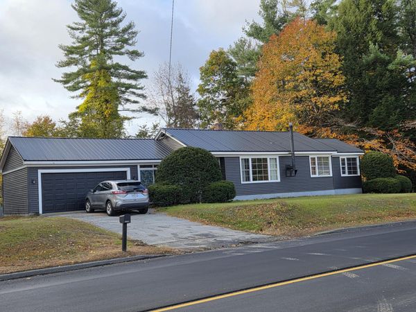 157 Auburn Road , Peru, ME 04290