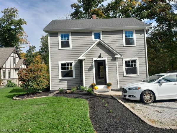 274 Chagrin Boulevard , Chagrin Falls, OH 44022