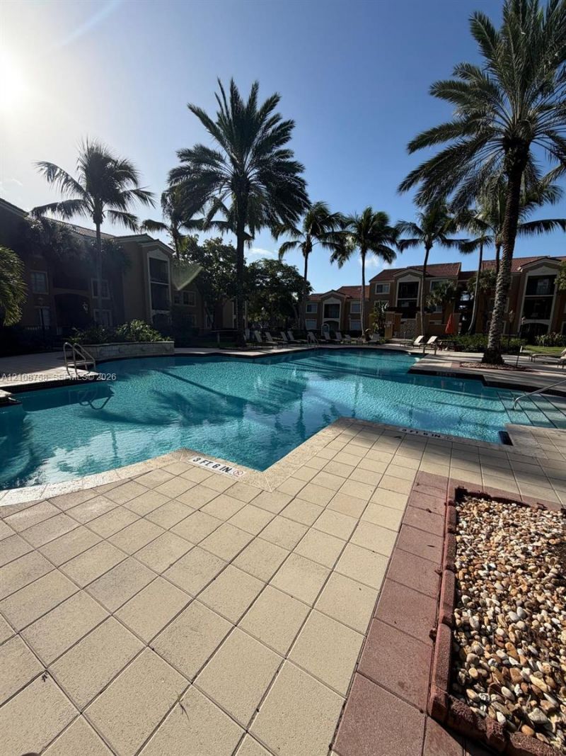 7980 N Nob Hill Rd , Unit 204, Tamarac, FL 33321 Photo