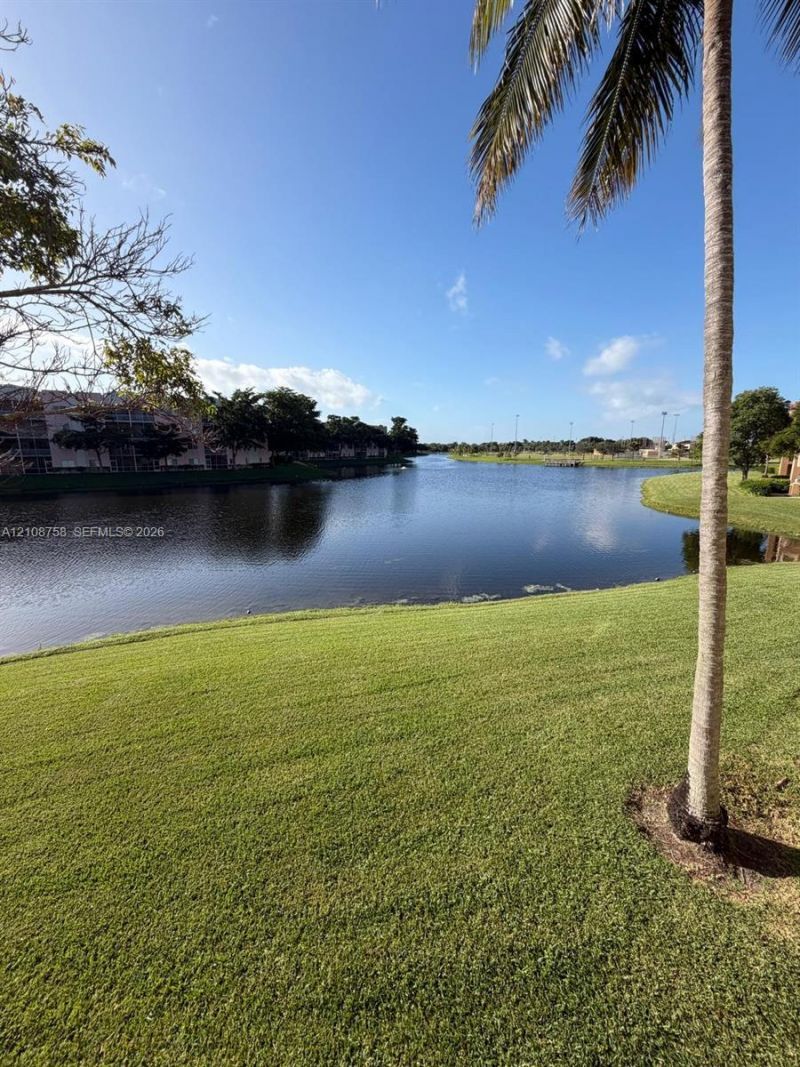 7980 N Nob Hill Rd , Unit 204, Tamarac, FL 33321 Photo