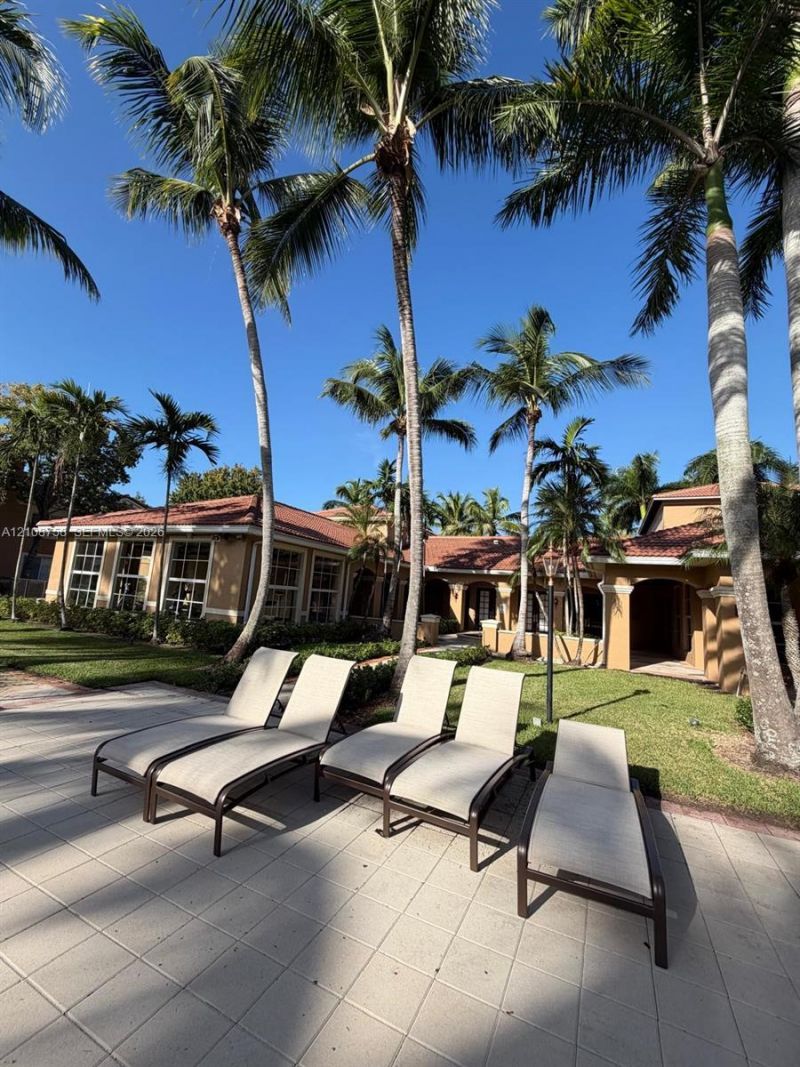 7980 N Nob Hill Rd , Unit 204, Tamarac, FL 33321 Photo
