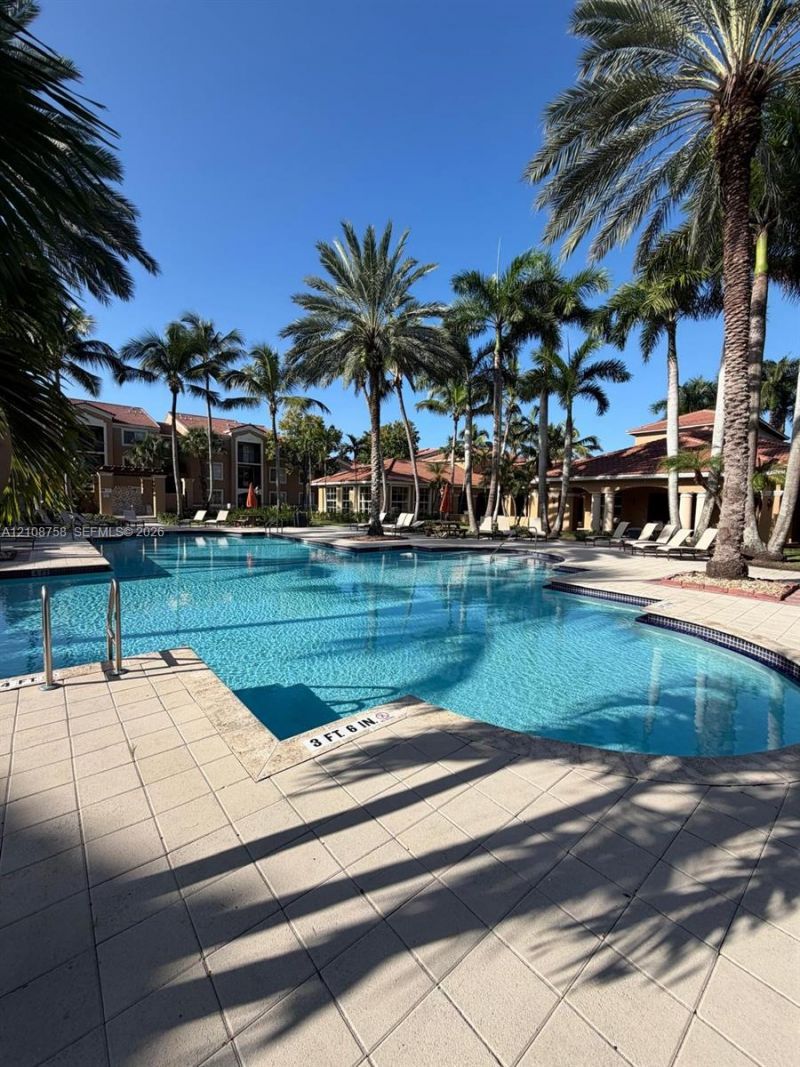 7980 N Nob Hill Rd , Unit 204, Tamarac, FL 33321 Photo